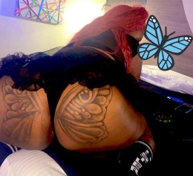 ya fav BBW with the Butterfly booty😘